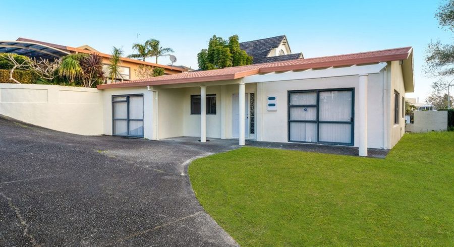  at 1/14 Santa Monica Place, Goodwood Heights, Manukau City, Auckland