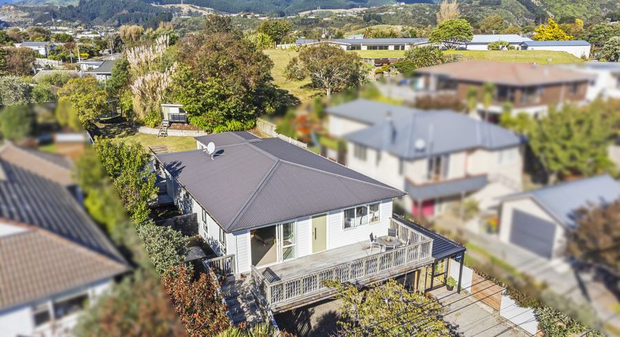  at 6 Moa Road, Raumati Beach, Paraparaumu