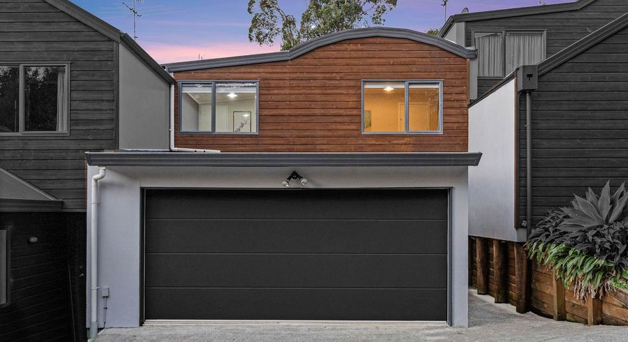  at 2/30B Verbena Road, Birkdale, North Shore City, Auckland