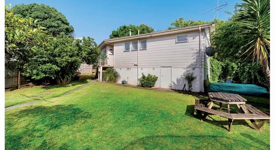  at 30 Mirrabooka Avenue, Botany Downs, Manukau City, Auckland