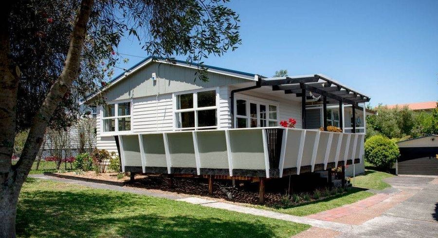  at 48 Aeroview Drive, Beach Haven, North Shore City, Auckland