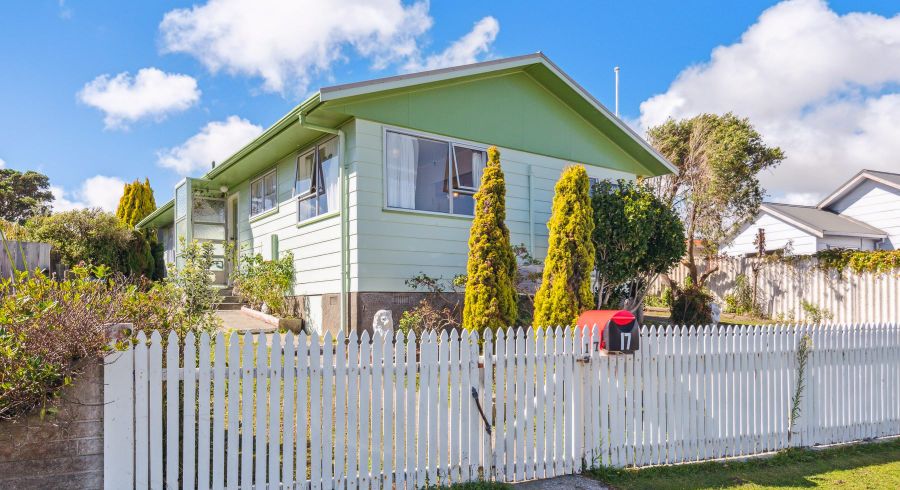  at 17 Clipper Street, Titahi Bay, Porirua