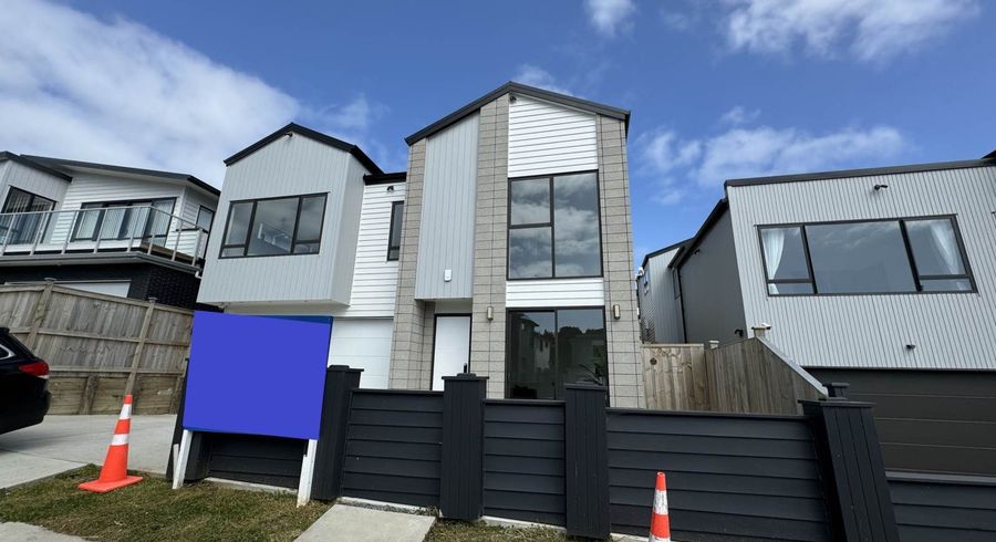  at 12 Greenstead Close, Flat Bush, Auckland
