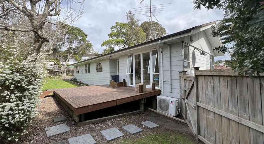  at 53 Oaktree Avenue, Browns Bay, Auckland