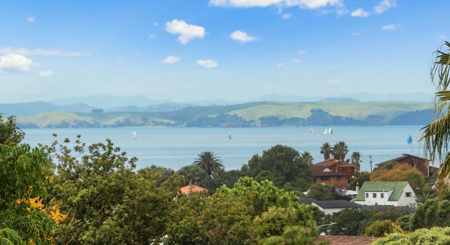  at 133 Glamorgan Drive, Torbay, North Shore City, Auckland