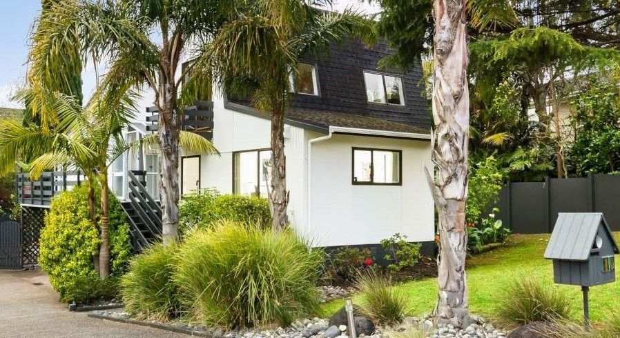  at 10 Aylmer Court, Eastern Beach, Manukau City, Auckland