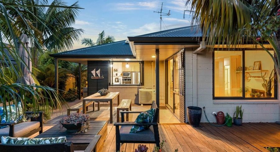  at 18 Oriental Parade, Papamoa Beach, Papamoa