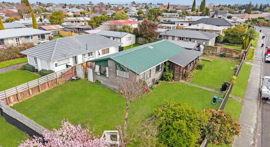  at 32 Bermuda Drive, Hornby, Christchurch City, Canterbury