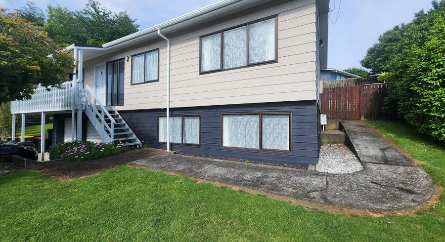  at 6 Winstone Place, Highlands Park, New Plymouth, Taranaki