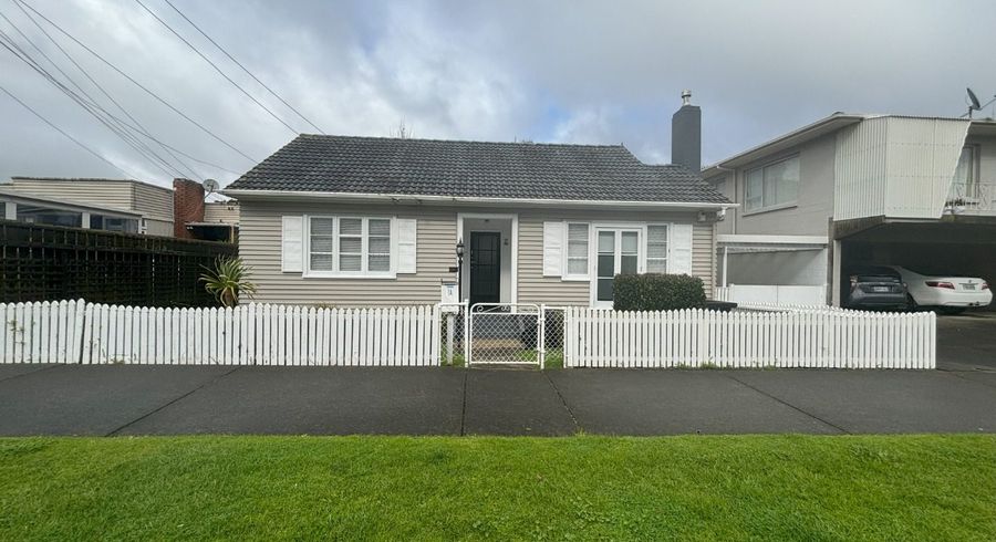  at 1A Lancing Road, Sandringham, Auckland City, Auckland