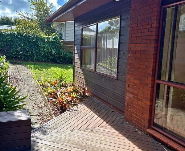  at 27a Belmont Terrace, Milford, North Shore City, Auckland