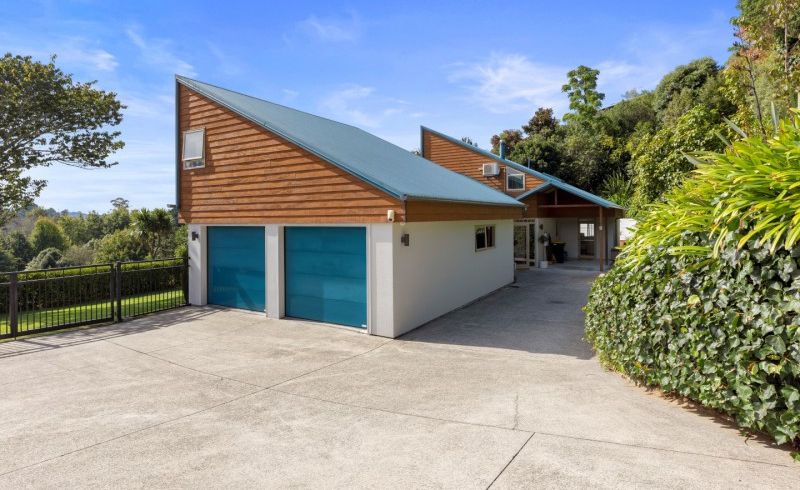  at 32 Freeburn Road, Pyes Pa, Tauranga