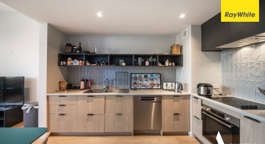  at 5/14 Todd Plaza, New Lynn, Waitakere City, Auckland