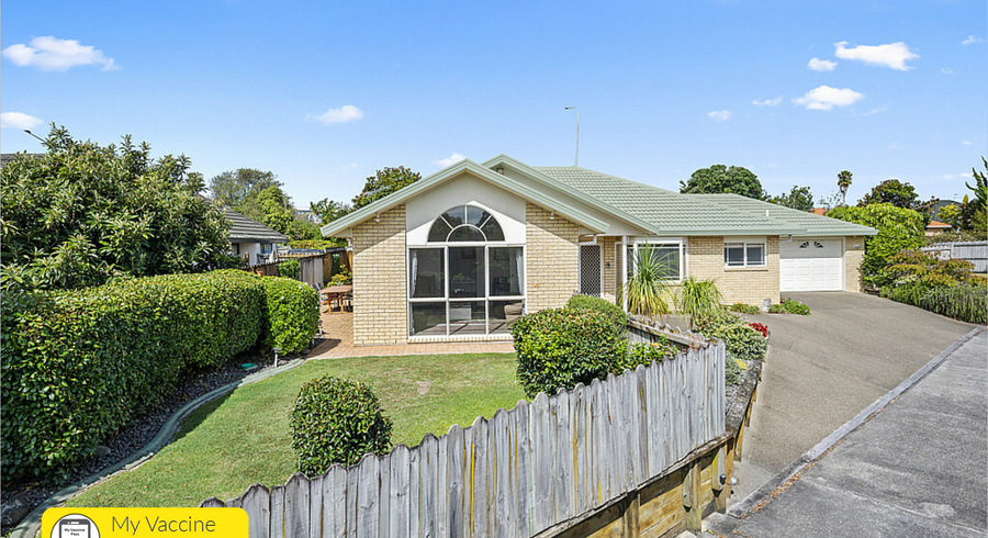  at 21 Thirlmere Rise, Northpark, Auckland