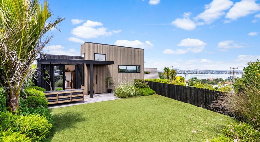  at 1/14 Colonial Road, Birkenhead, North Shore City, Auckland