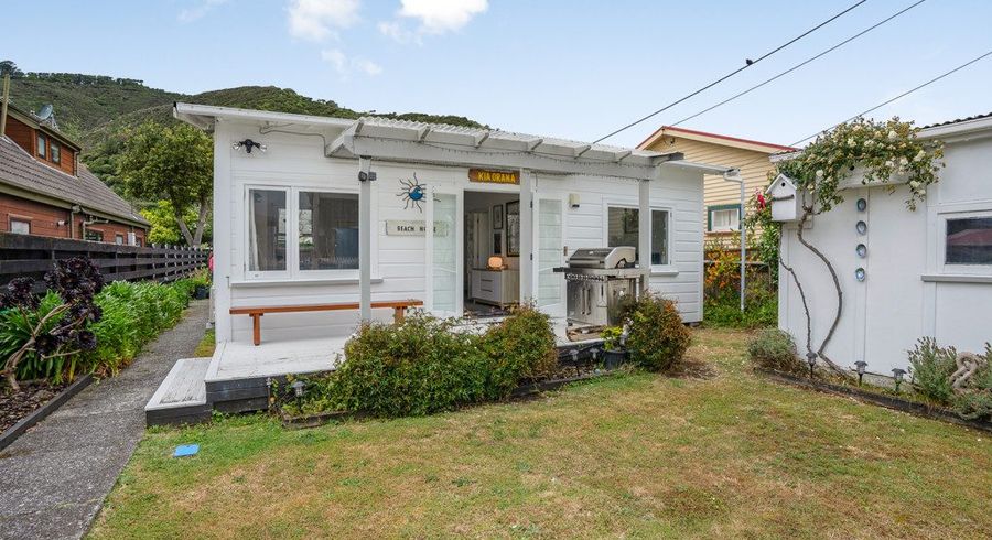  at 21 Tuatoru Street, Eastbourne, Lower Hutt, Wellington