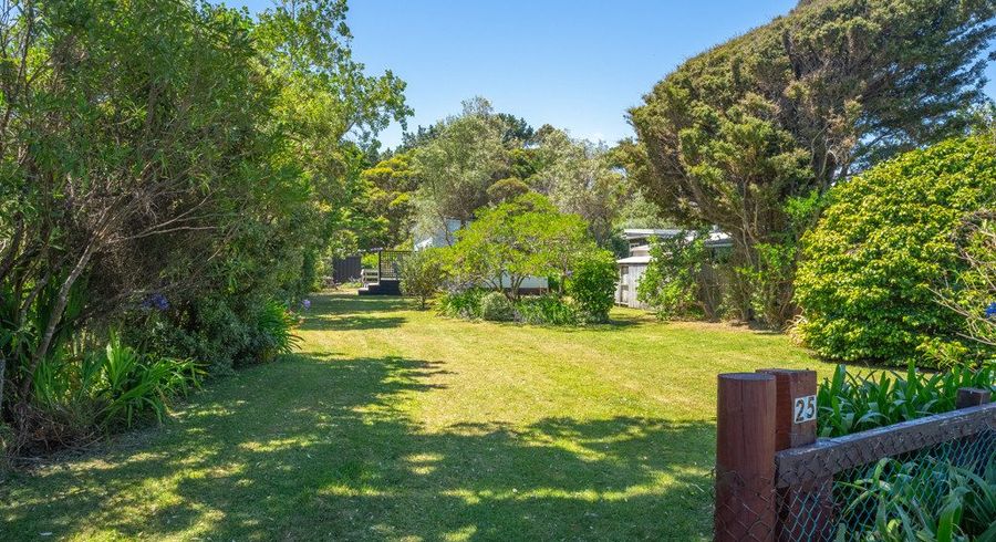  at 25 Te Moana Road, Waikanae Beach, Waikanae