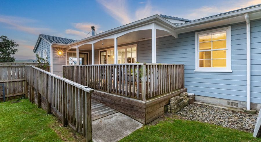  at 7 Luff Place, Whitby, Porirua, Wellington