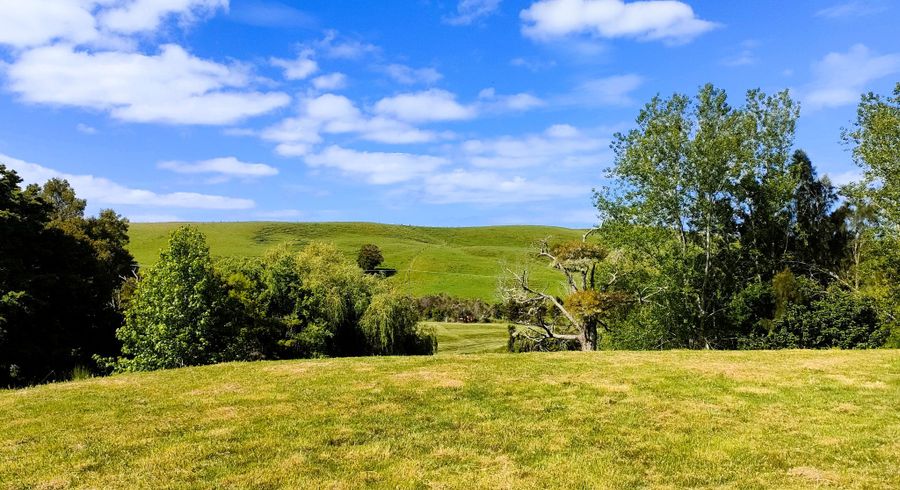  at 211 Tara Road, Kaiwaka