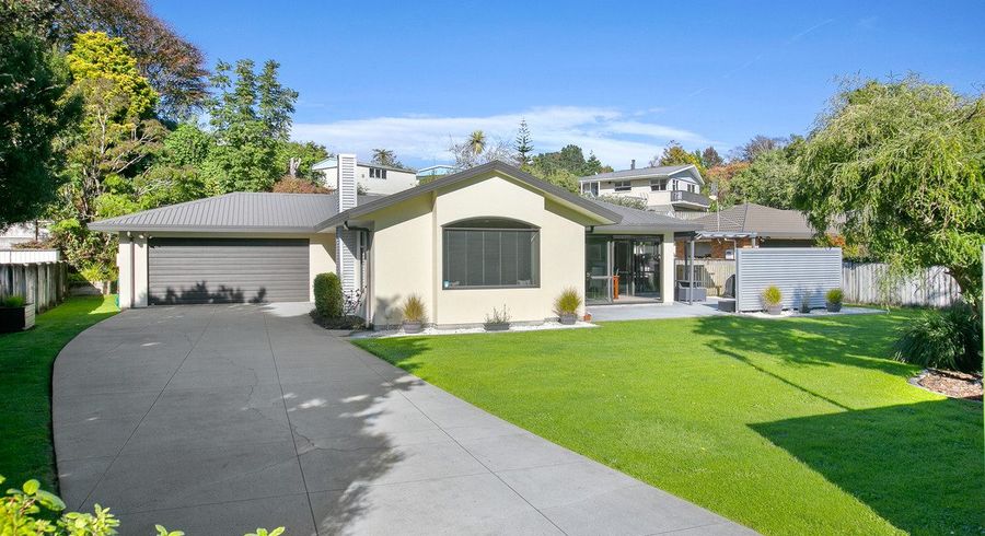  at 20 Thames Street, Welbourn, New Plymouth, Taranaki