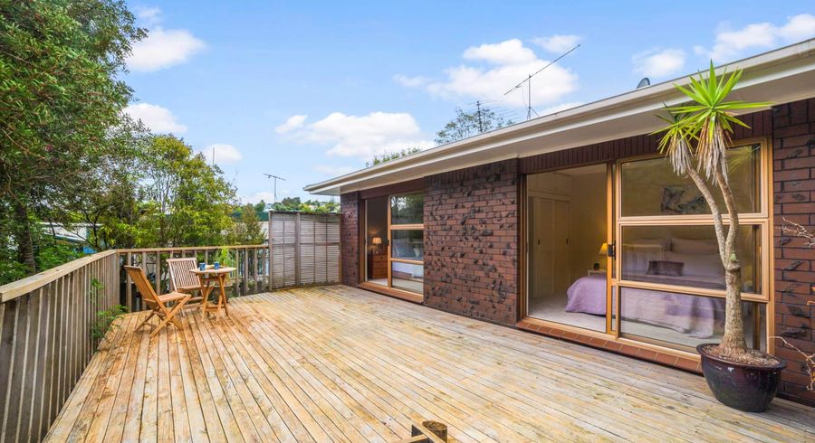  at 49 Gledstane Road, Stanmore Bay, Whangaparaoa