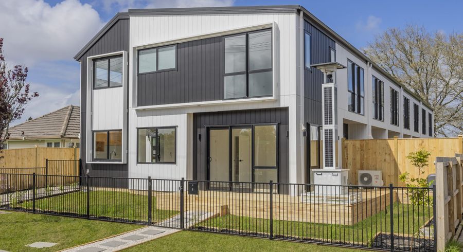  at 26 Smythe Road, Henderson, Waitakere City, Auckland