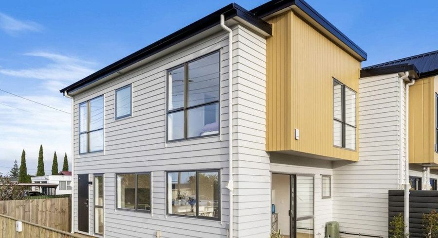  at 252 Don Buck Road, Massey, Waitakere City, Auckland