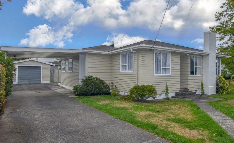  at 27 Diamond Street, Carterton