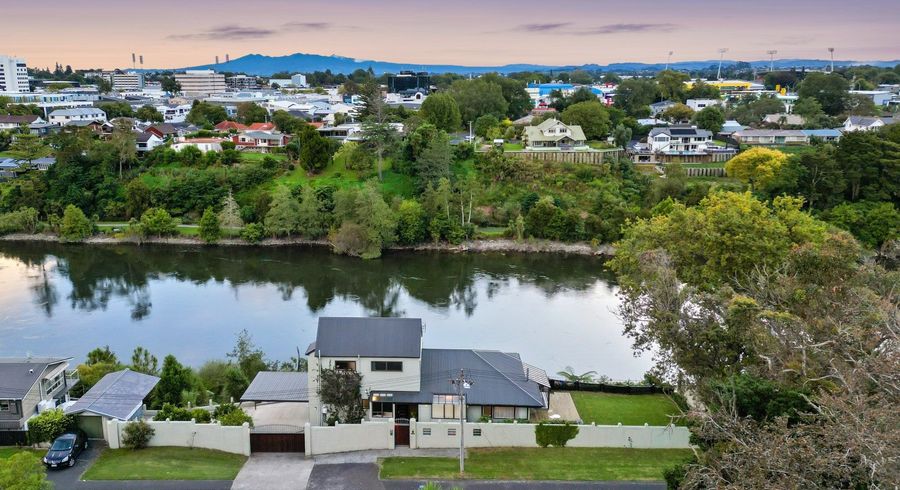  at 363 River Road, Claudelands, Hamilton