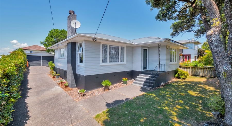  at 42 Barrys Road, Glendene, Auckland