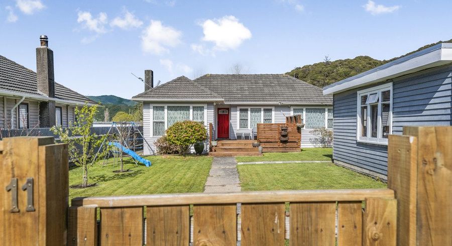  at 11 Kowhai Street, Wainuiomata, Lower Hutt