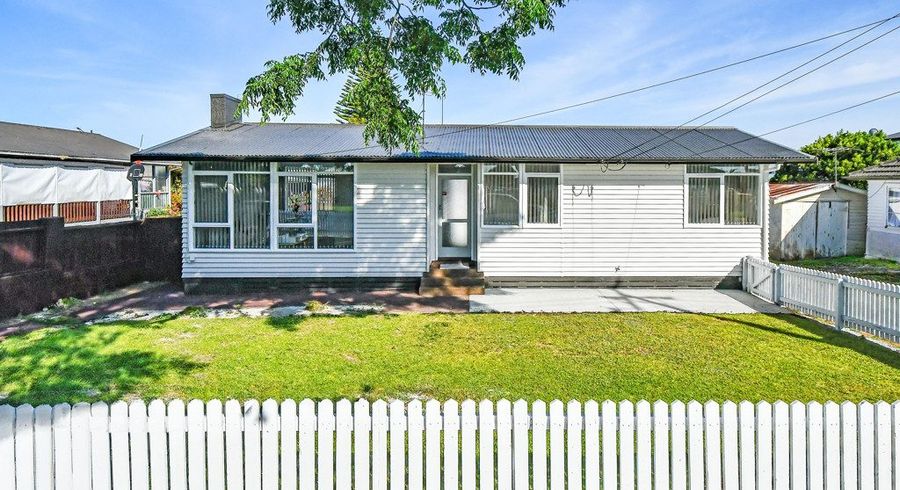 at 1/2 Kent Road, Manurewa, Auckland