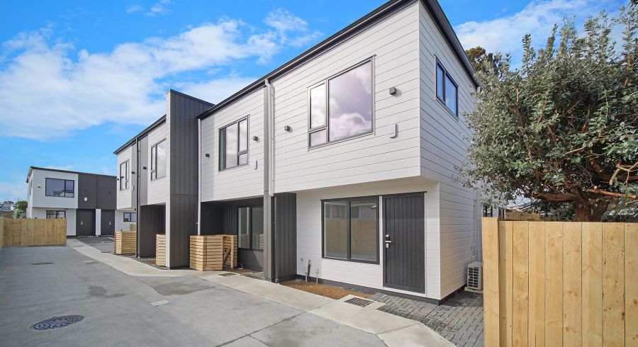  at 32 camp road, Mount Wellington, Auckland City, Auckland