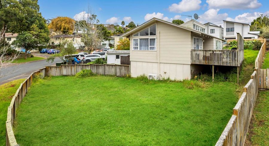  at 7  Regency Place, Sunnynook, North Shore City, Auckland