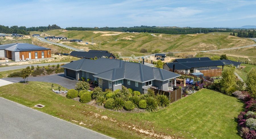  at 35 Redmill Road, Redwood Valley