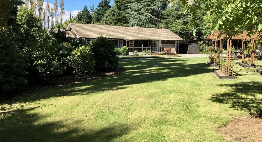  at 113 Hamptons Road, Christchurch