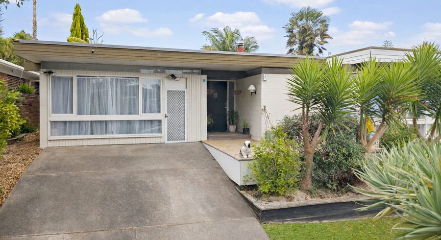  at 21 Lawrence Cresent, Hill Park, Manukau City, Auckland
