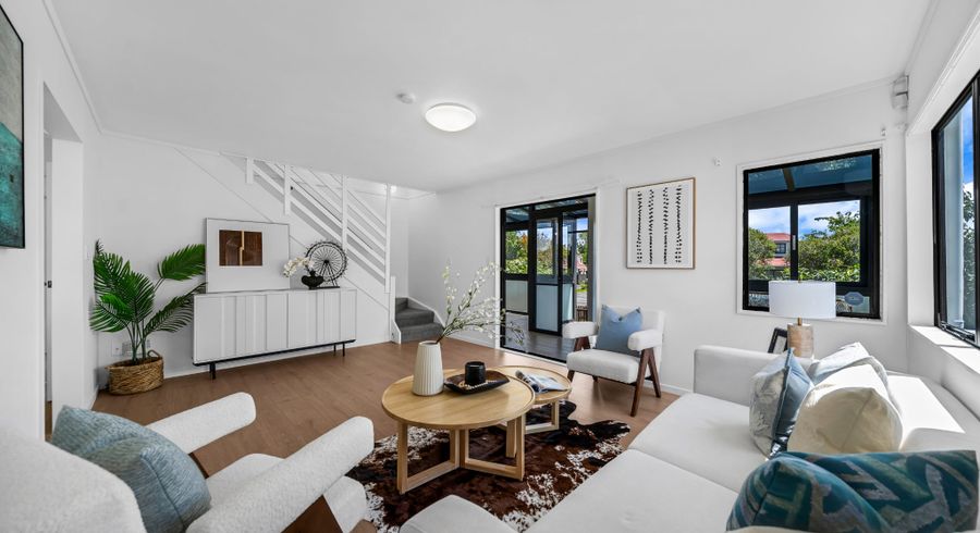  at 1/82 Aviemore Drive, Highland Park, Manukau City, Auckland