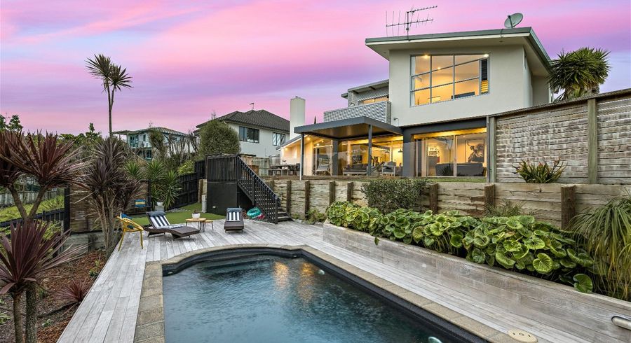  at 7 Hobie Court, West Harbour, Auckland