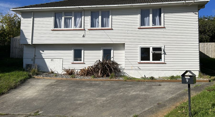  at 9 Berkshire Grove, Cannons Creek, Porirua, Wellington