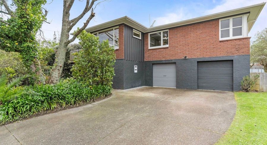  at 13 Ramillies Place, Glenfield, Auckland