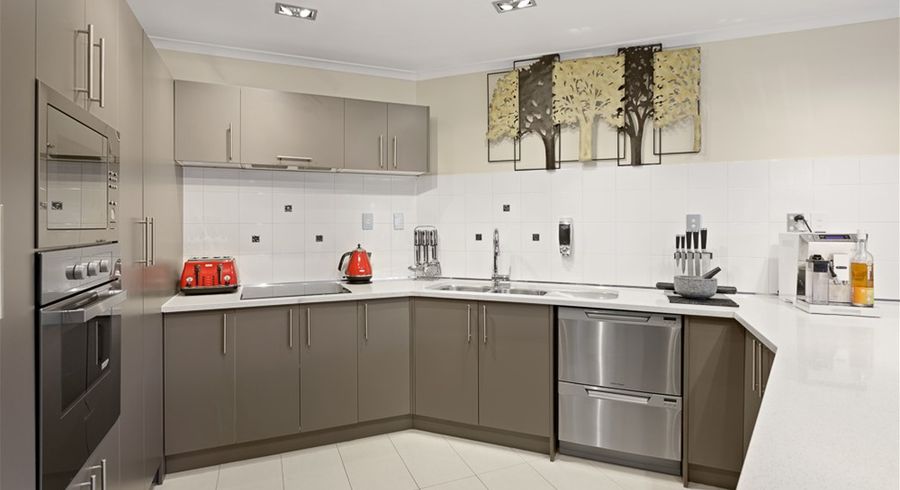  at 25 Gendo Avenue, Henderson, Auckland