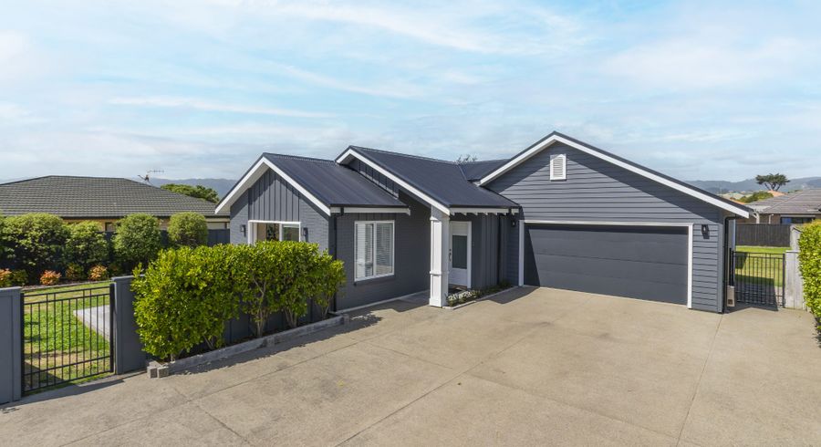  at 16 Taranui Way, Paraparaumu Beach, Paraparaumu