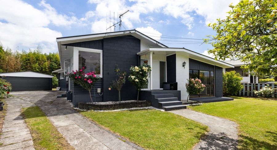  at 6 Parkdale Place, Glenview, Hamilton, Waikato
