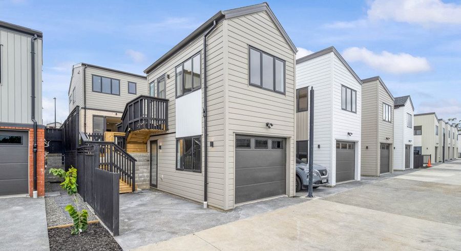  at 26 Toetoe Street, Westgate, Waitakere City, Auckland