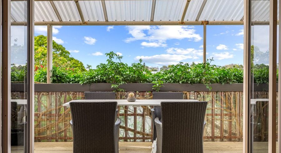  at 19 Charlotte Street, Stanmore Bay, Rodney, Auckland