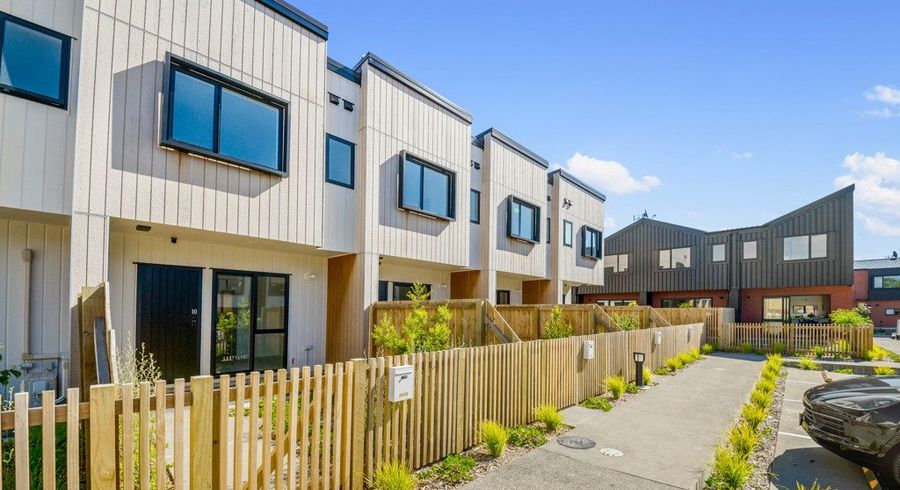  at 6 Tokarewa Close, Mount Wellington, Auckland City, Auckland