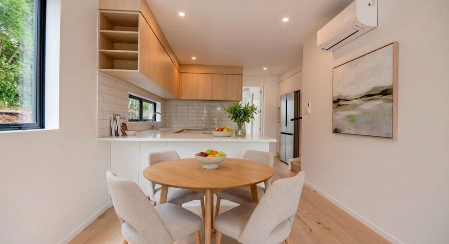  at Room 2/11/872 Mount Eden Rd, Three Kings, Auckland City, Auckland