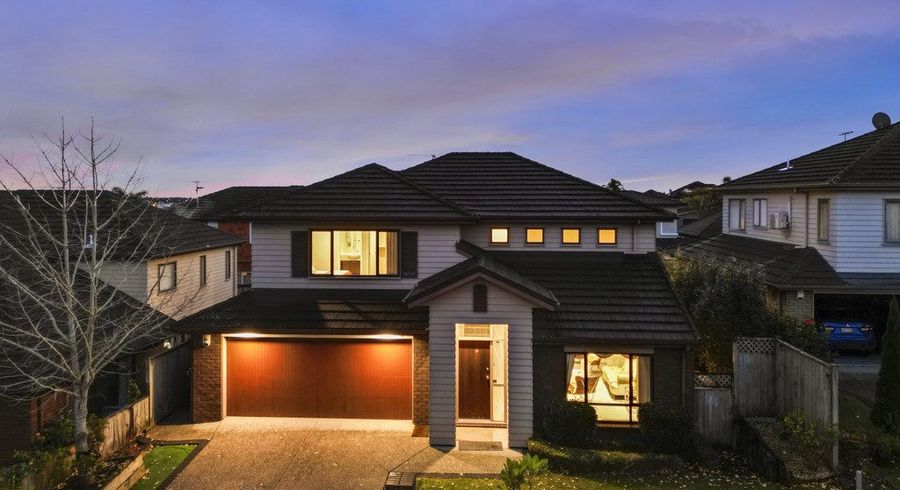  at 7 Powercourt Drive, Flat Bush, Auckland