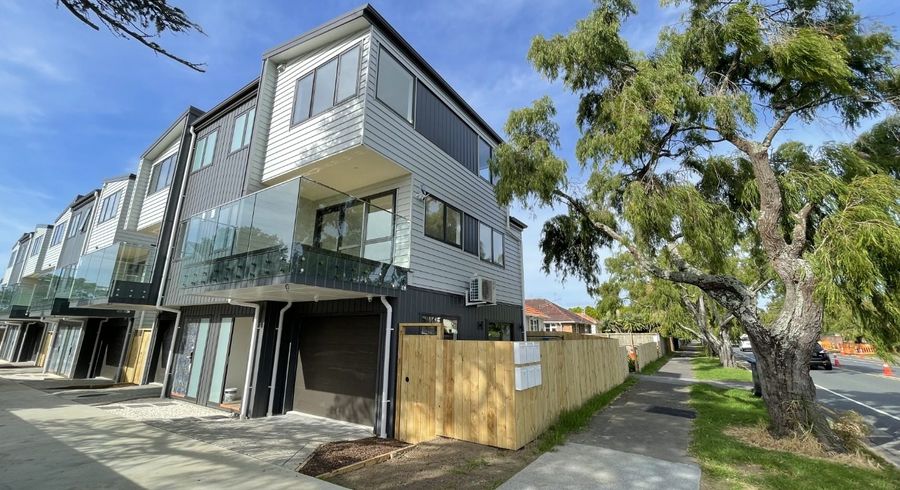  at 10A Erima Avenue, Point England, Auckland City, Auckland